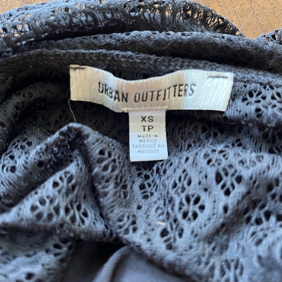 BLACK LACE MINI DRESS - Picture 7 of 9